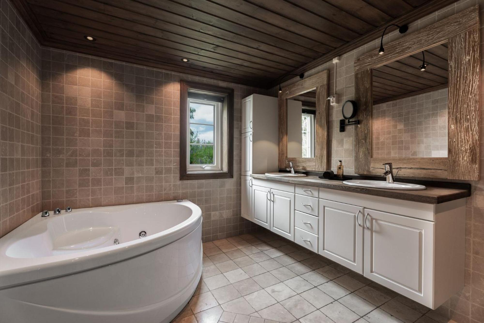 Norefjell - Storhytte Med Jacuzzi Og Fantastisk Beliggenhet Noresund Kültér fotó